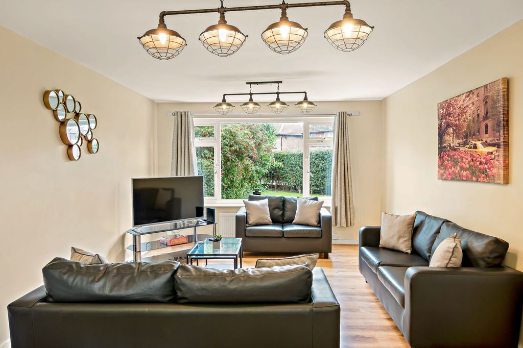 Additional image 2 of 8 bed shared accommodation to rentStanmore Crescent, Leeds LS4