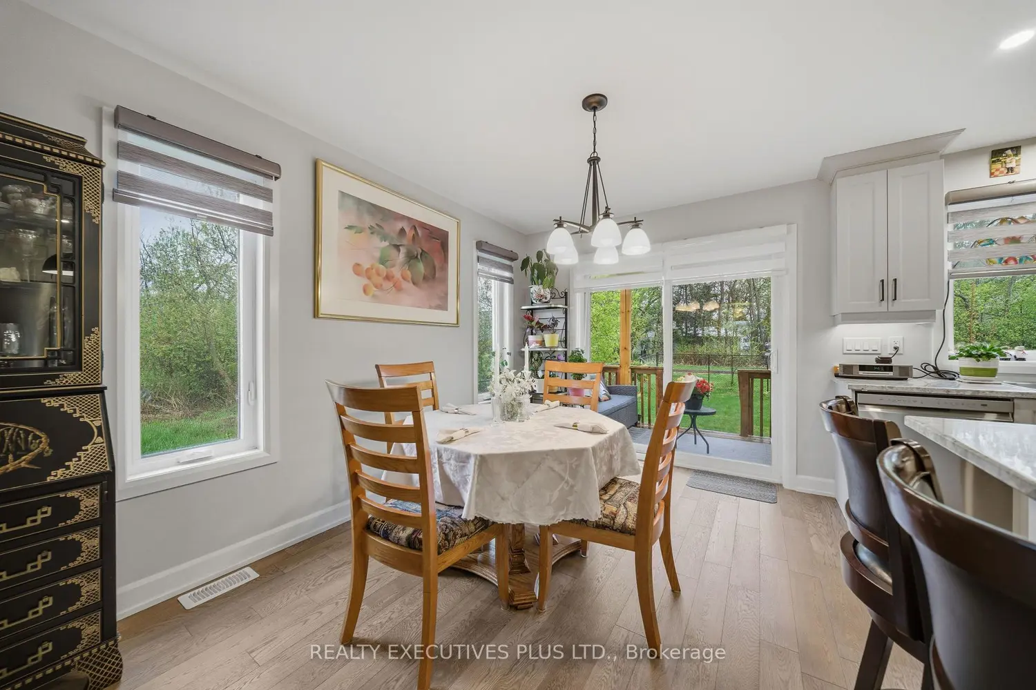 Additional image 8 of 405 Voyageur Place