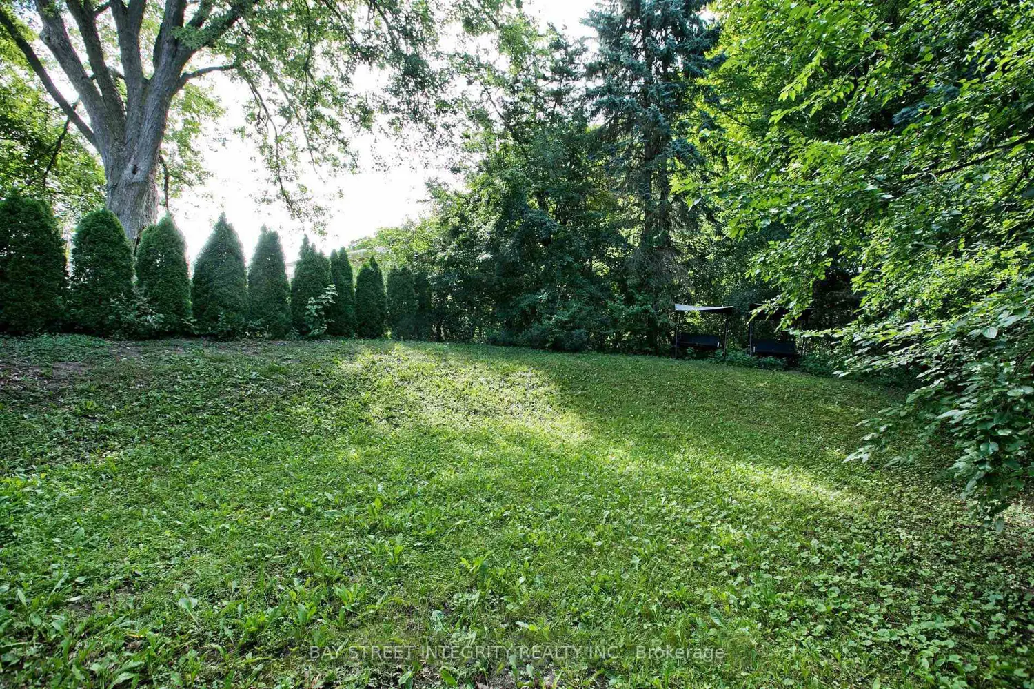 17 Gustav Crescent photo 4