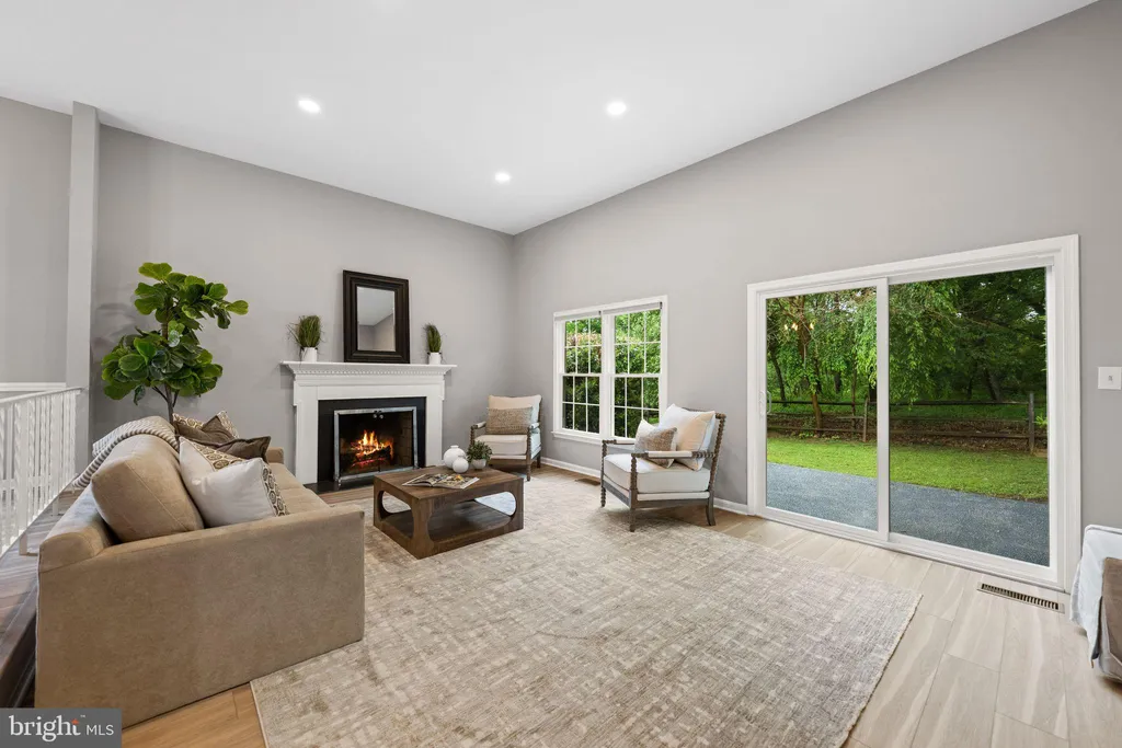 Additional image 18 of 10028 Dellcastle Rd, Gaithersburg, MD 20886