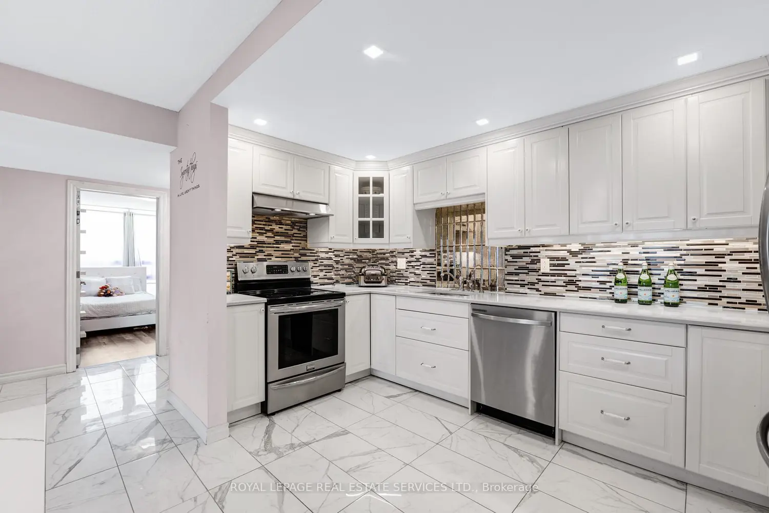 20 Speers Road 605