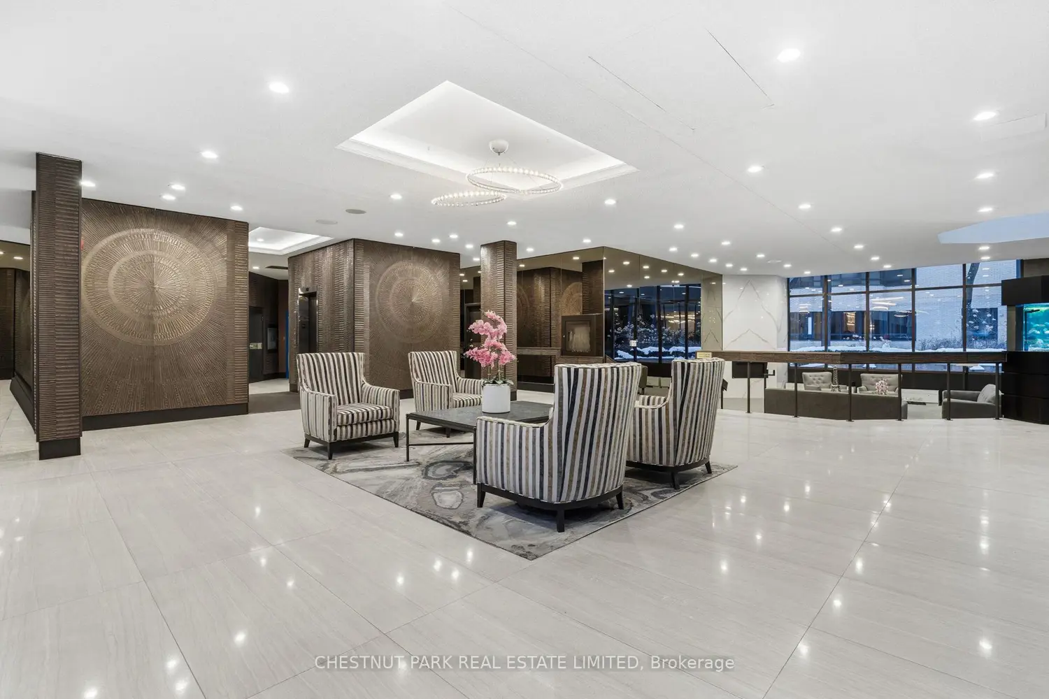211 St Patrick Street 1206 photo 2