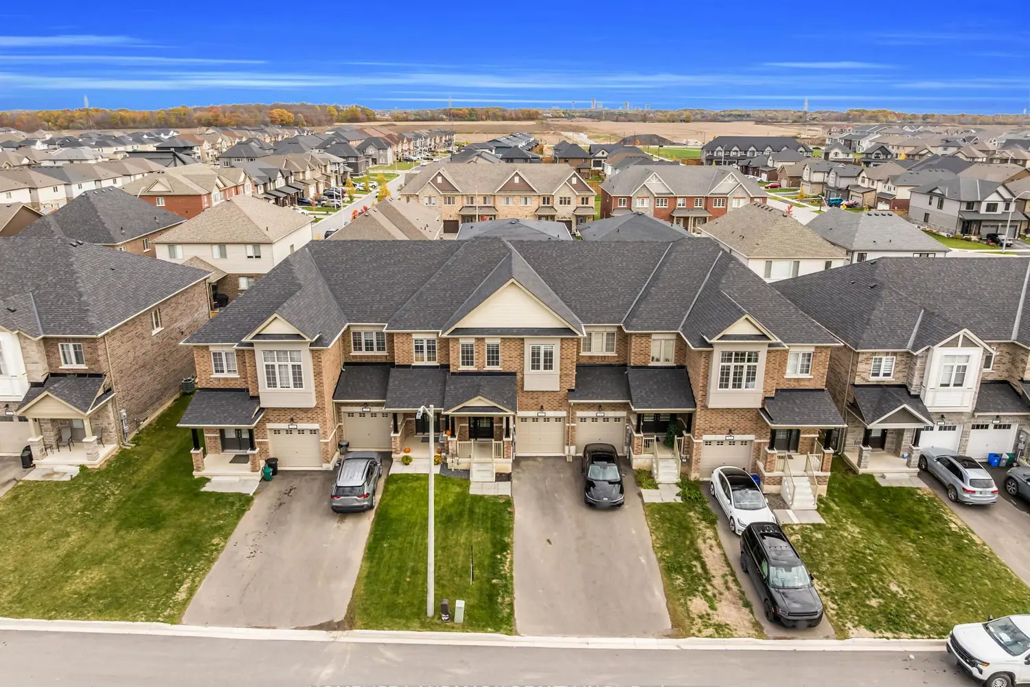 21 Sapphire Way