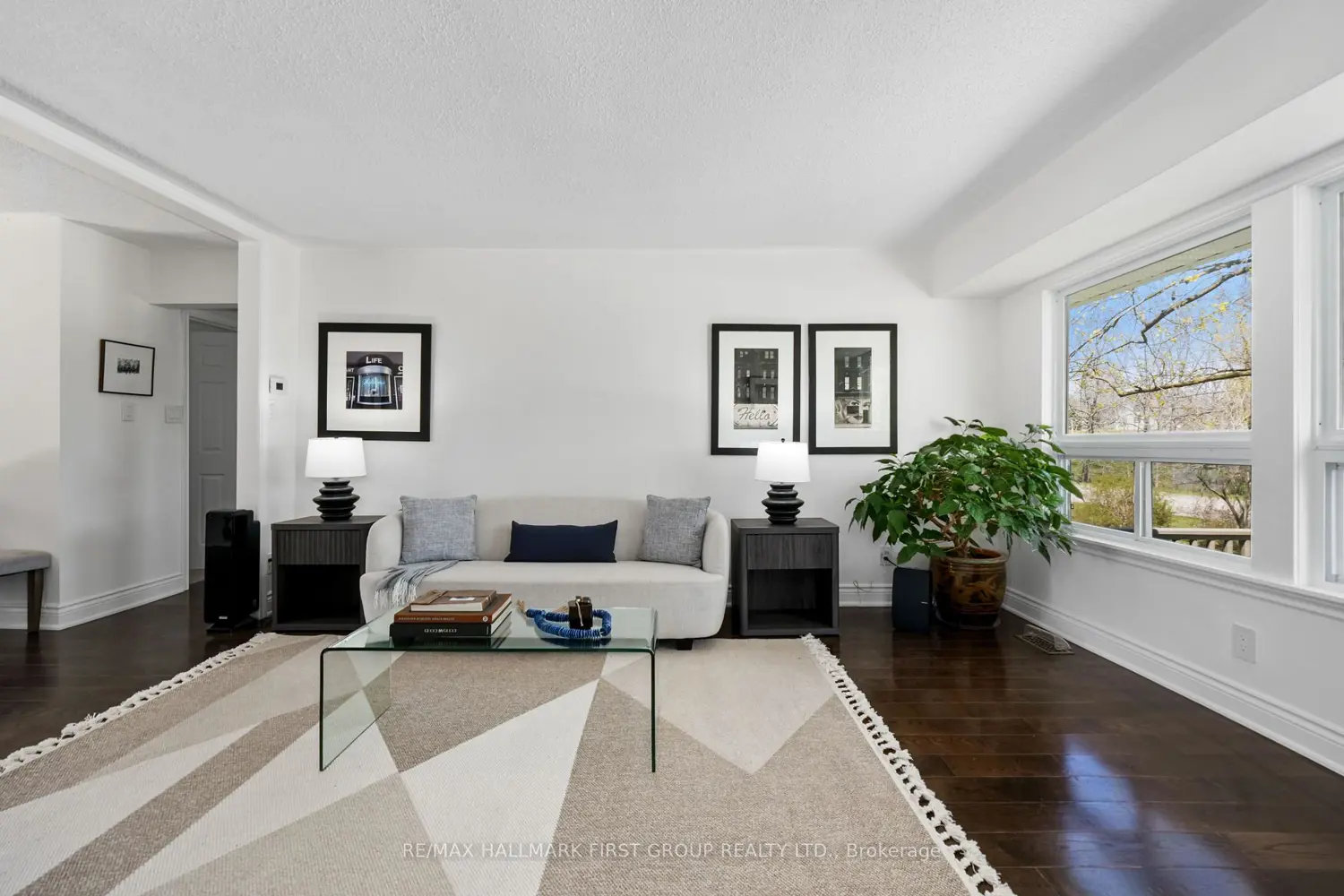 130 Lyle Street photo 4