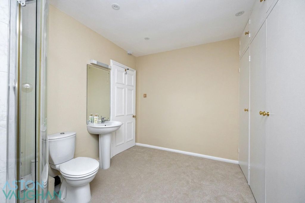 Additional image 14 of 2 bed flat for saleMarine Parade, Brighton, East Sussex BN2
