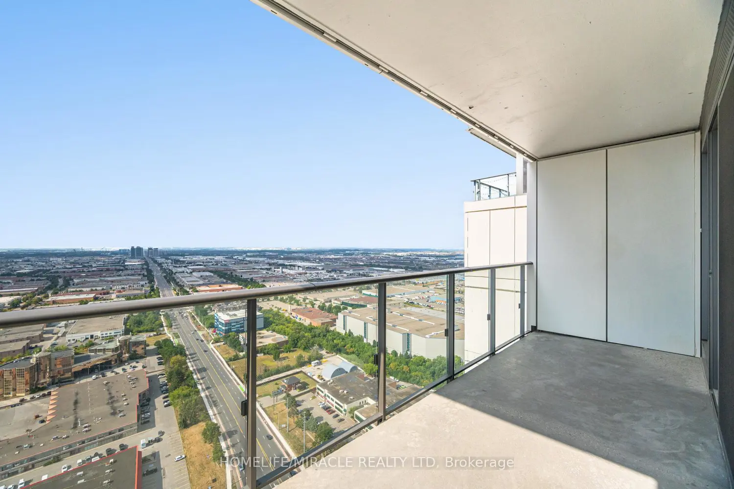 Additional image 10 of 7890 Jane Street 3907