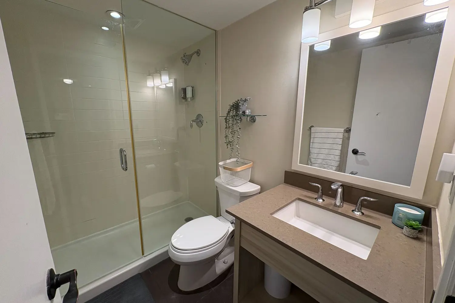 Additional image 7 of 1235 Deerhurst Drive 53-108