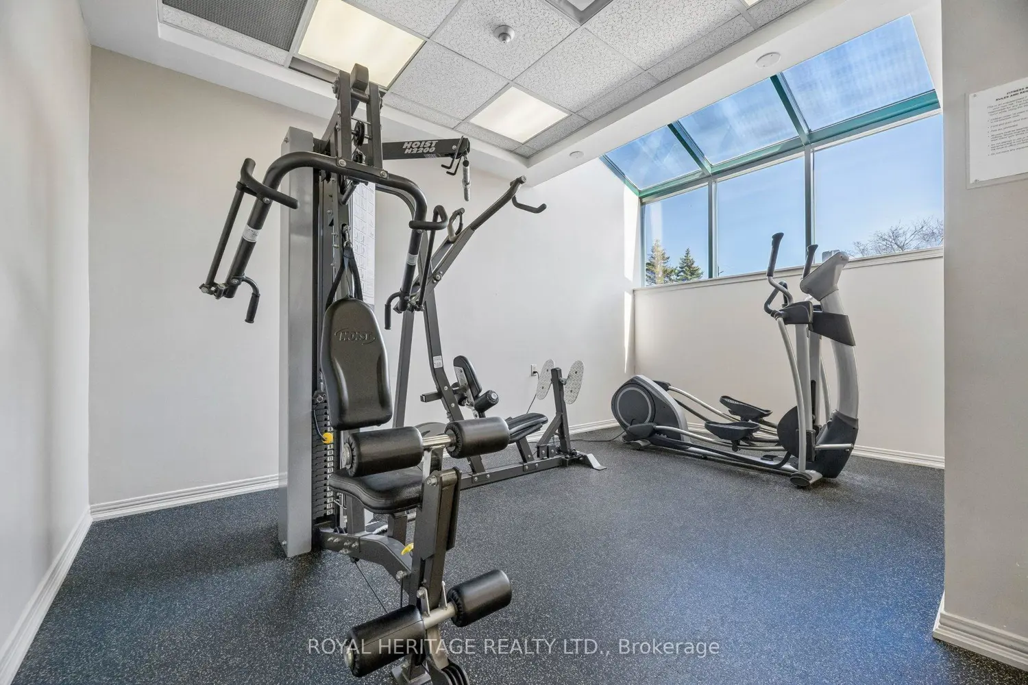 Additional image 15 of 711 Rossland Road 1209
