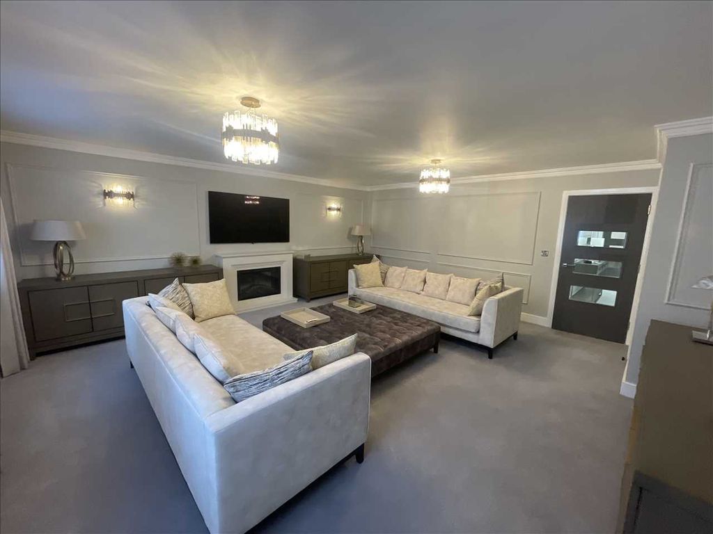 Additional image 4 of 2 bed flat to rentFriary Court, 189 St Bernards Road, Solihull B92