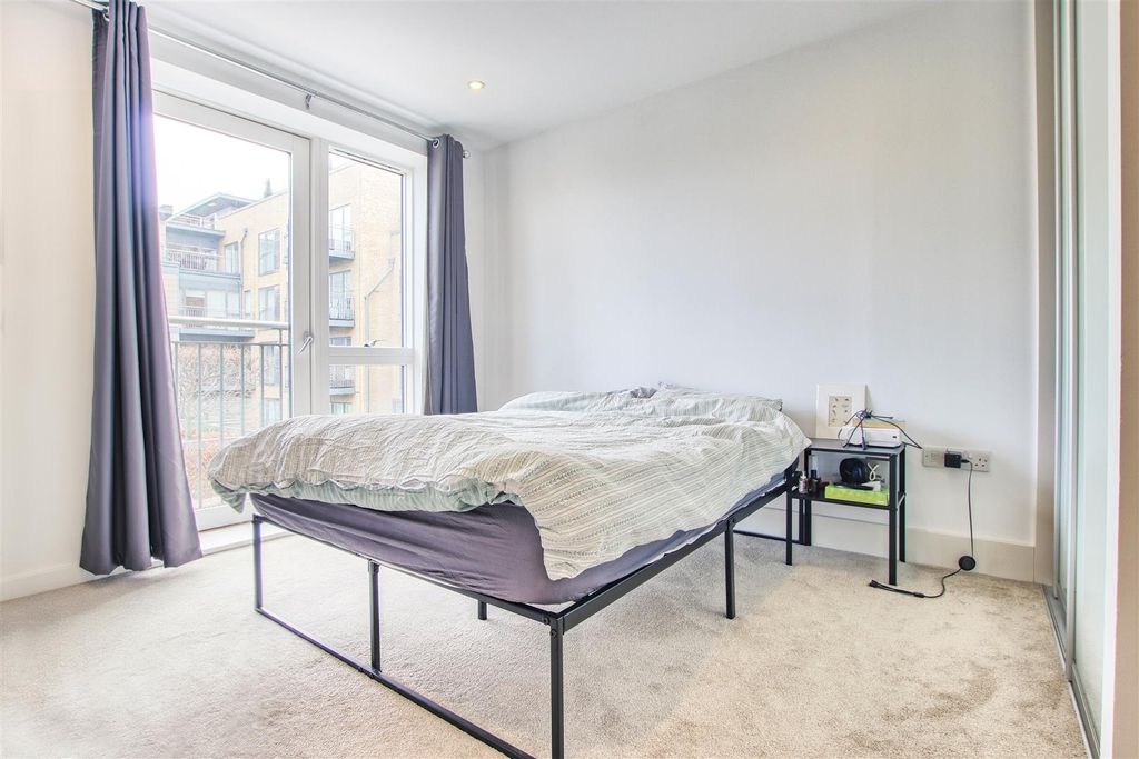 Additional image 4 of 1 bed flat for saleKingsley Walk, Cambridge CB5