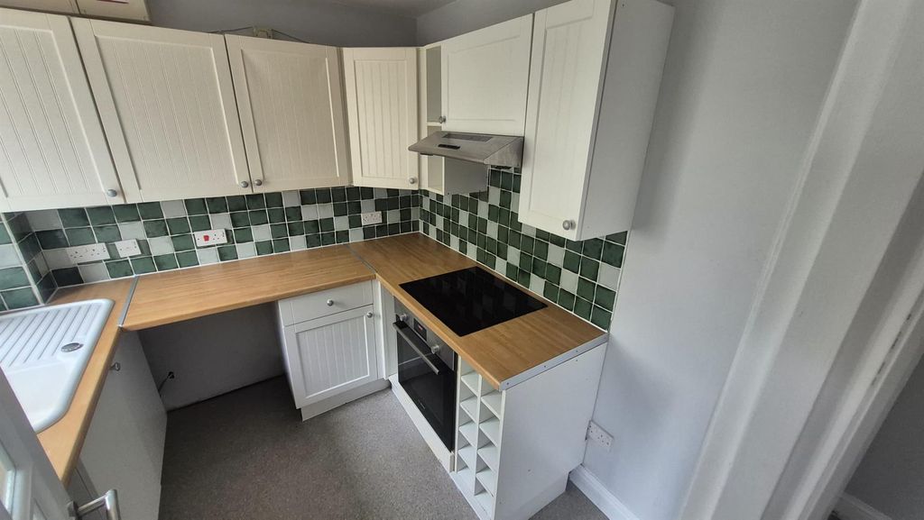 Additional image 2 of 3 bed terraced house to rentCadogan Close, Johnston, Haverfordwest SA62