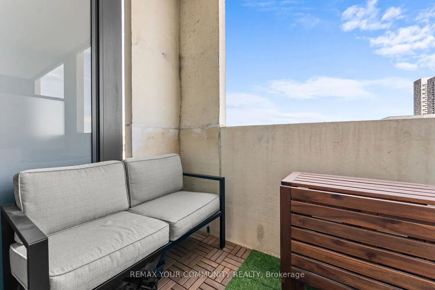 Additional image 10 of 9000 Jane Street 429
