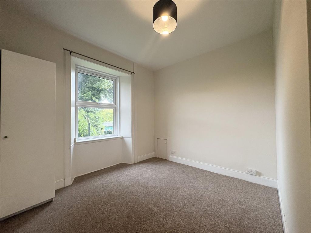 Additional image 5 of 2 bed flat to rentFriar Street, Craigie, Perth PH2