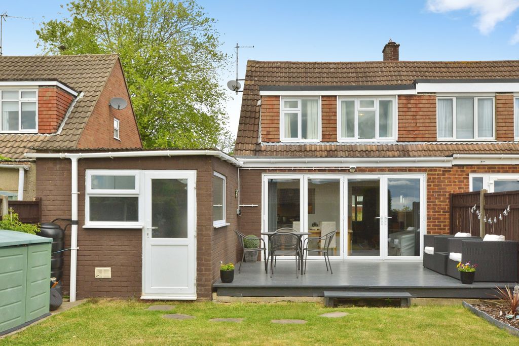 Additional image 20 of 3 bed semi-detached house for saleTennyson Grove, Milton Keynes MK3