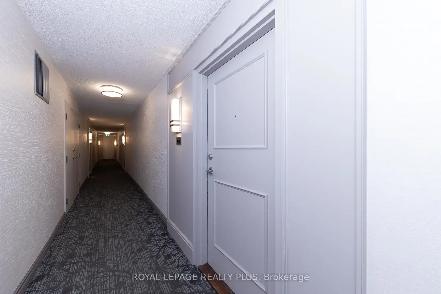Additional image 18 of 75 King Street 607