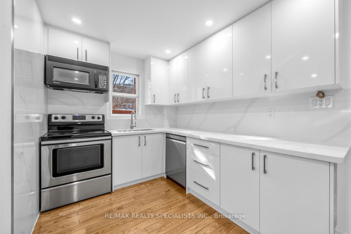 Additional image 6 of Main & 2nd-1035 Briar Hill Avenue, Toronto, ON, M6B 1M6