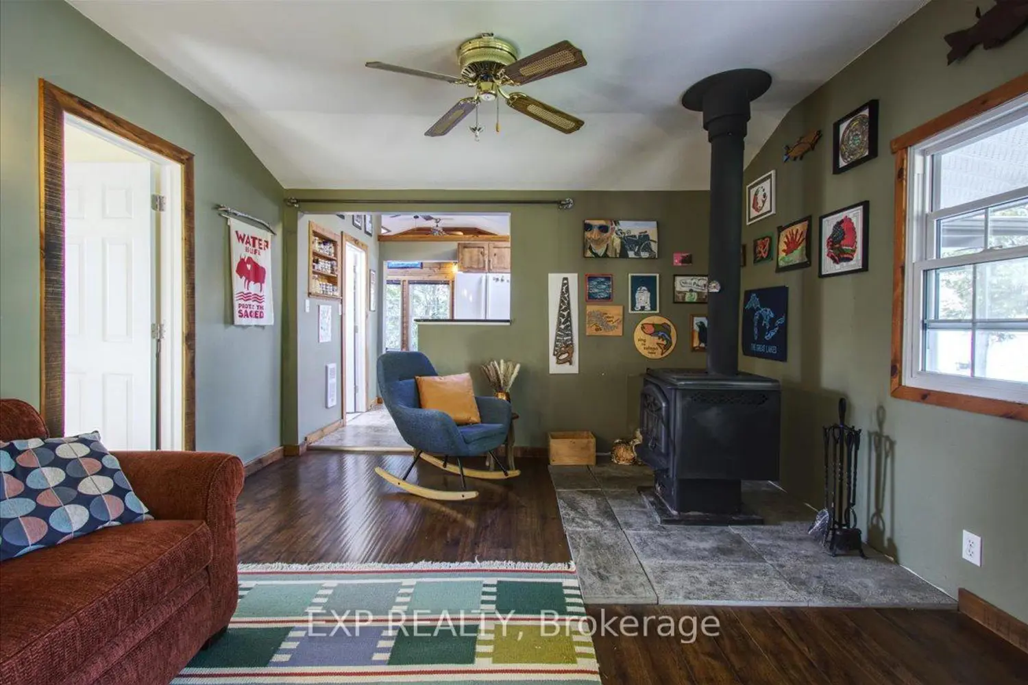 48 Willow Road photo 5