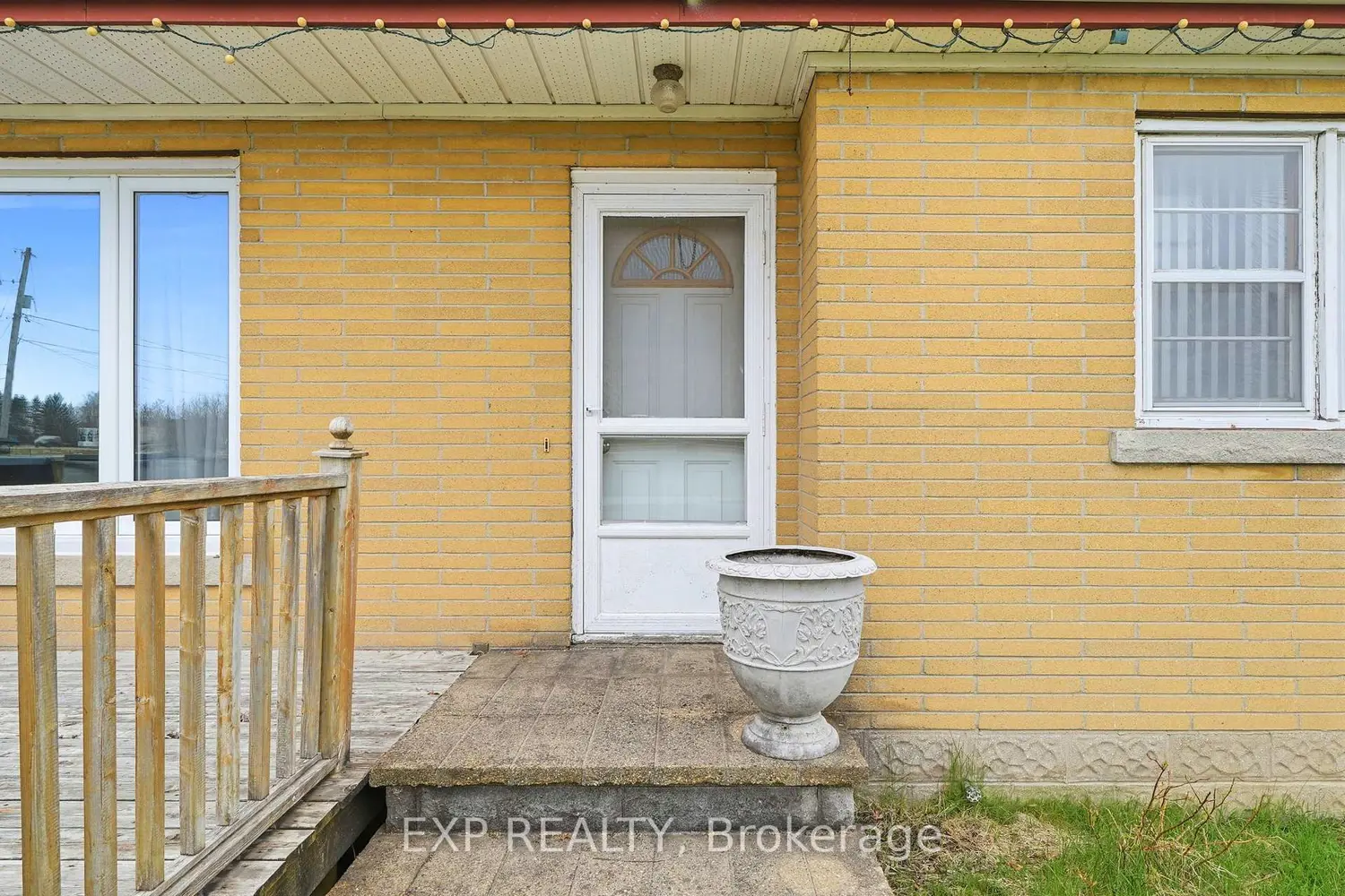 4142 Stewarts Lane photo 3