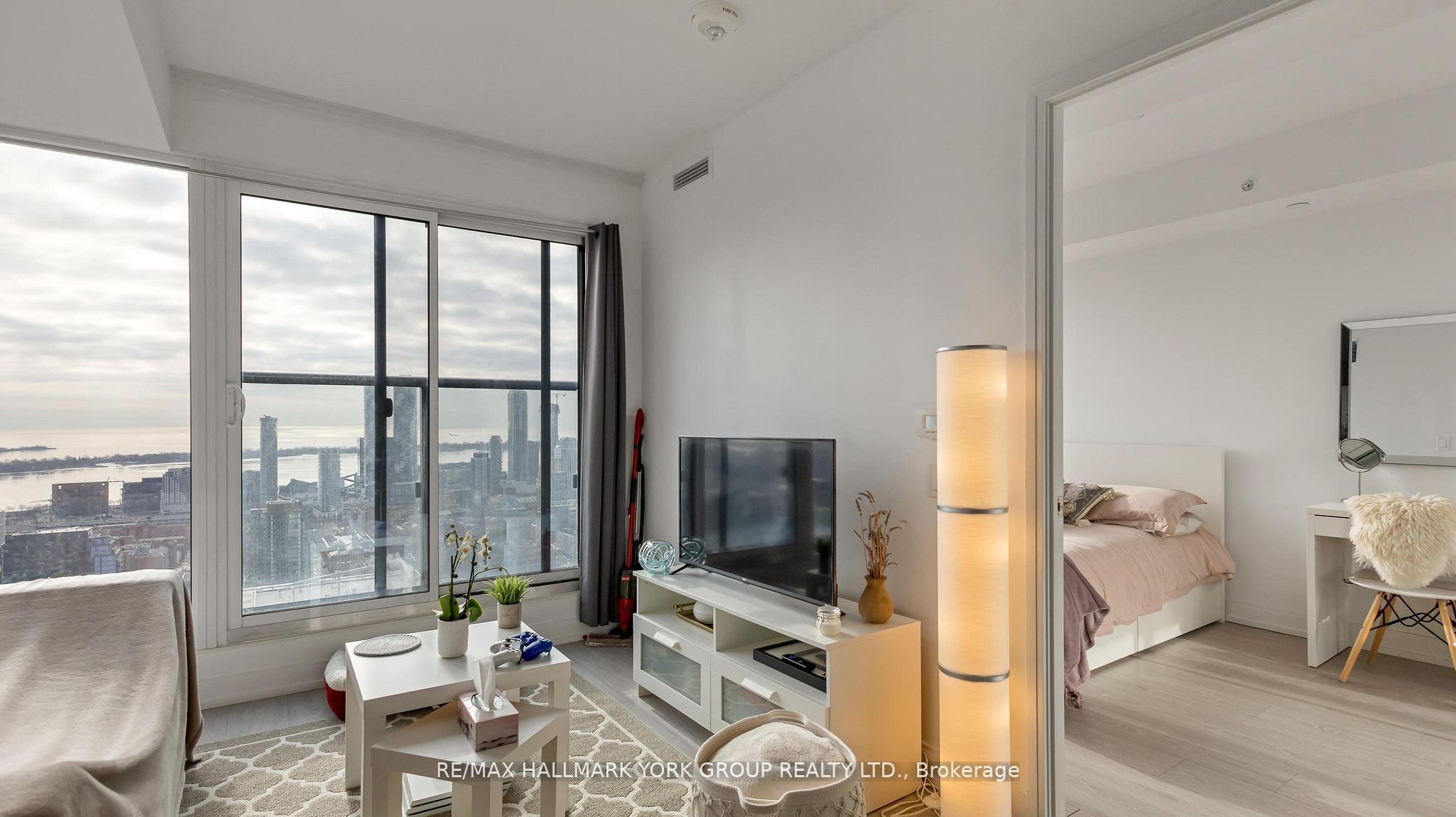 Additional image 6 of 5206-181 Dundas Street, Toronto, ON, M5A 0N5
