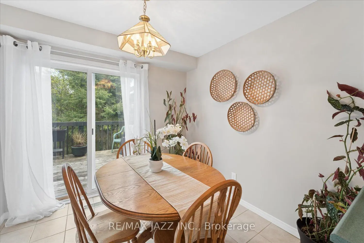 Additional image 9 of 1360 Sunnybrae Crescent