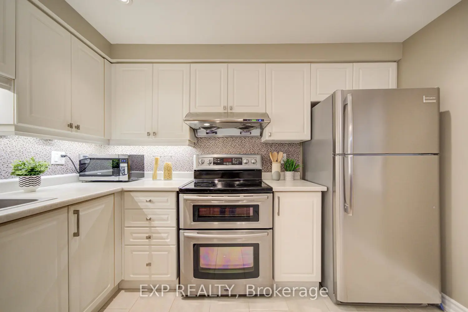 Additional image 6 of 1881 Mcnicoll Avenue 619
