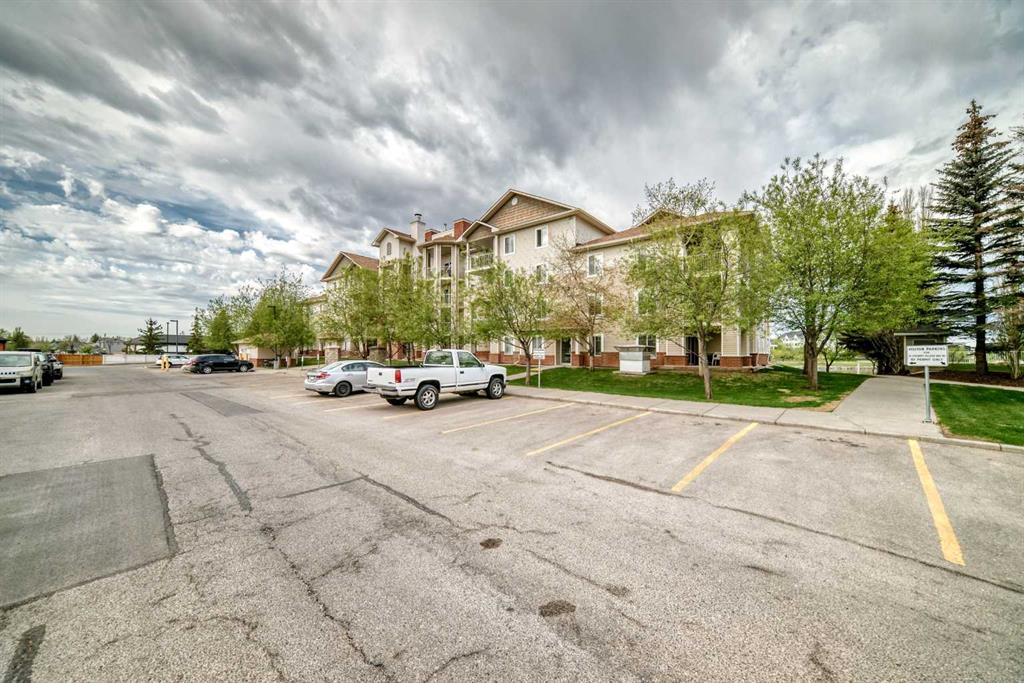 Additional image 3 of 406-16 Country Village Bay NE, Calgary, AB, t3k 5y9