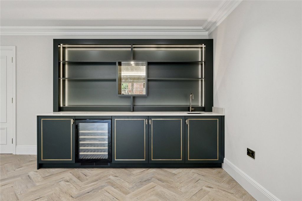 Additional image 7 of 5 bed detached house to rentWayneflete Tower Avenue, Esher KT10