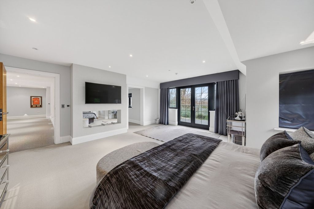 Additional image 30 of 6 bed detached house for saleSquirrels Chase, Prestbury, Macclesfield SK10