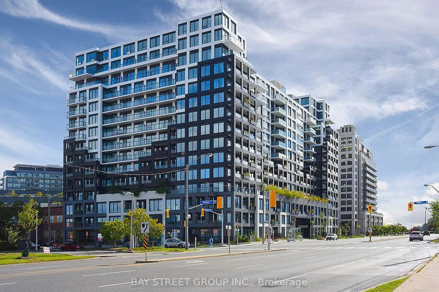 1100 Sheppard Avenue Lph08
