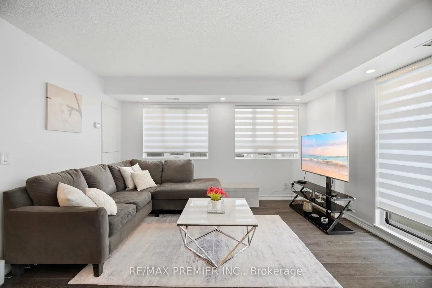 Additional image 11 of 7730 Kipling Avenue 203