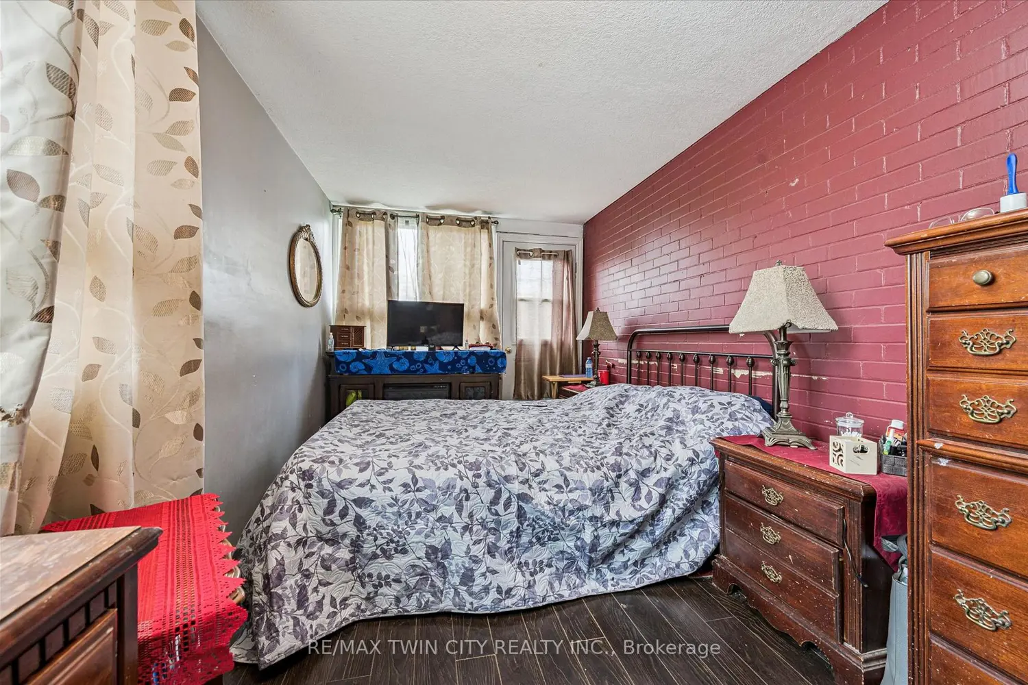 Additional image 13 of 27 Roseview Avenue