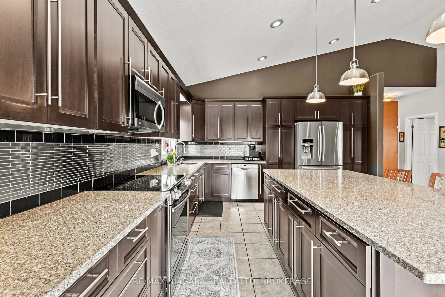 Additional image 7 of 7852 Charnwood Avenue