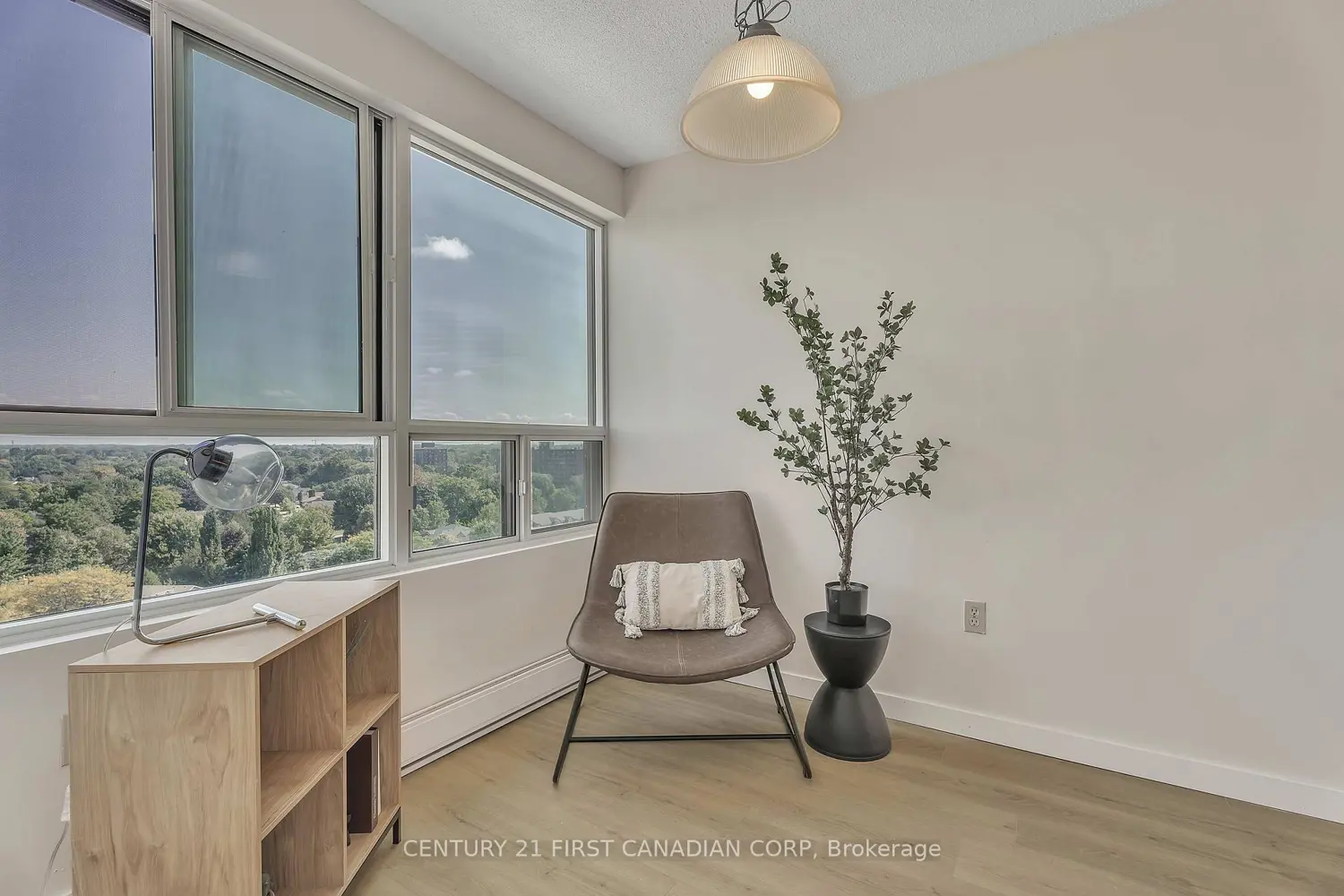Additional image 7 of 600 Grenfell Drive 1010