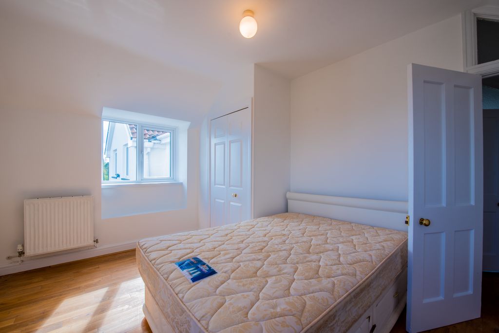 Additional image 8 of 3 bed property to rentTree Cottage, Saundersfoot SA69