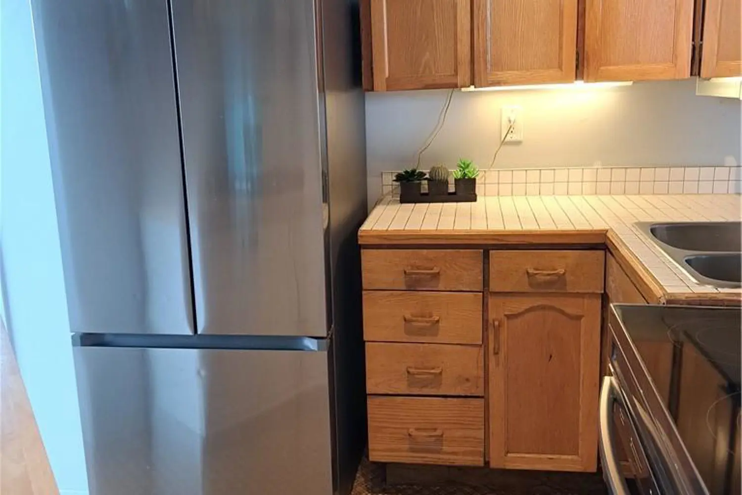 Additional image 13 of 212 Kerr Street 909