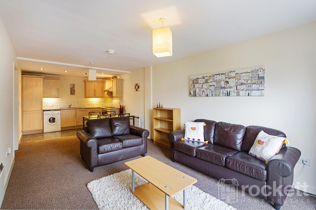 Additional image 7 of 2 bed flat to rentTower Court, No.1 London Road, Newcastle Under Lyme, Staffordshire ST5