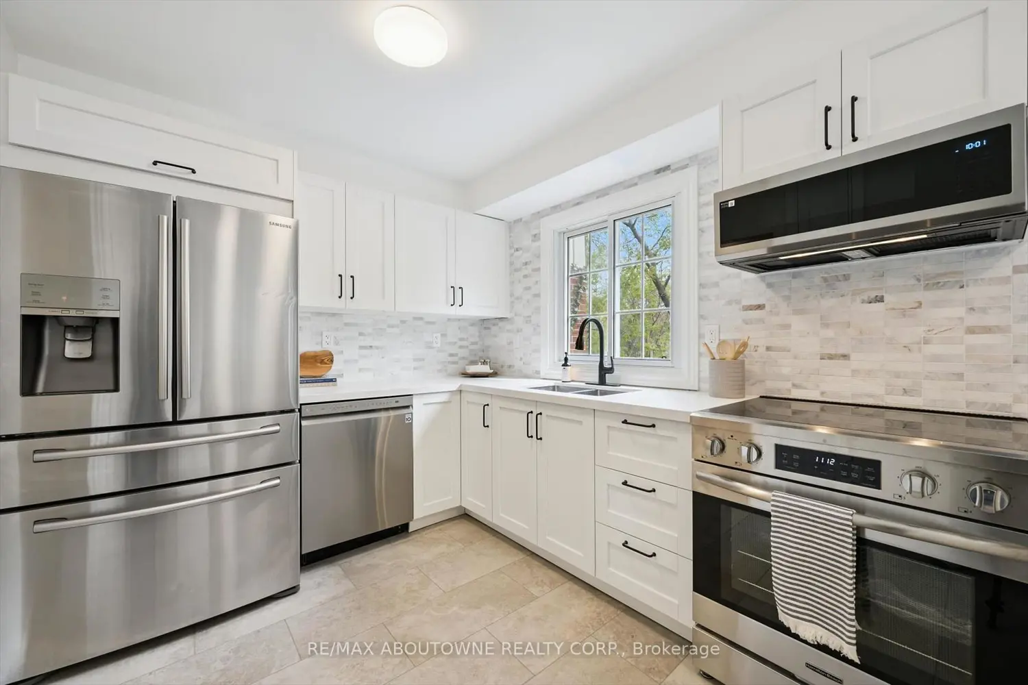 Additional image 8 of 3041 Glencrest Road 41