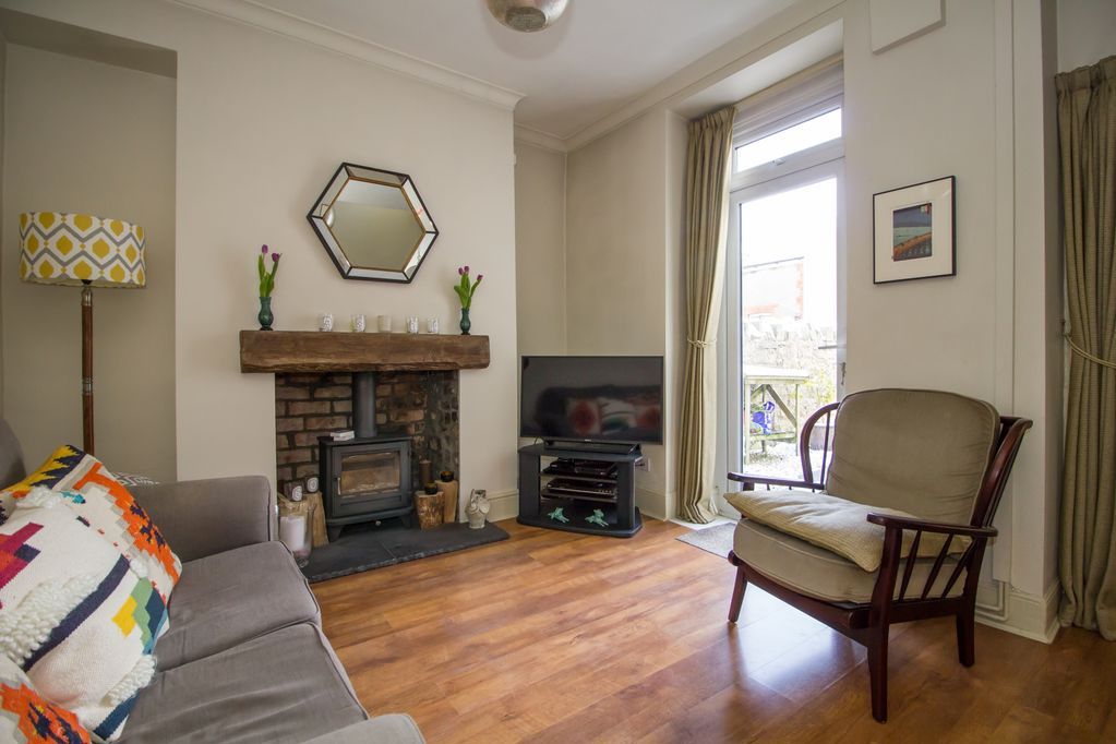 Additional image 2 of 2 bed terraced house to rentGrove Terrace, Penarth CF64