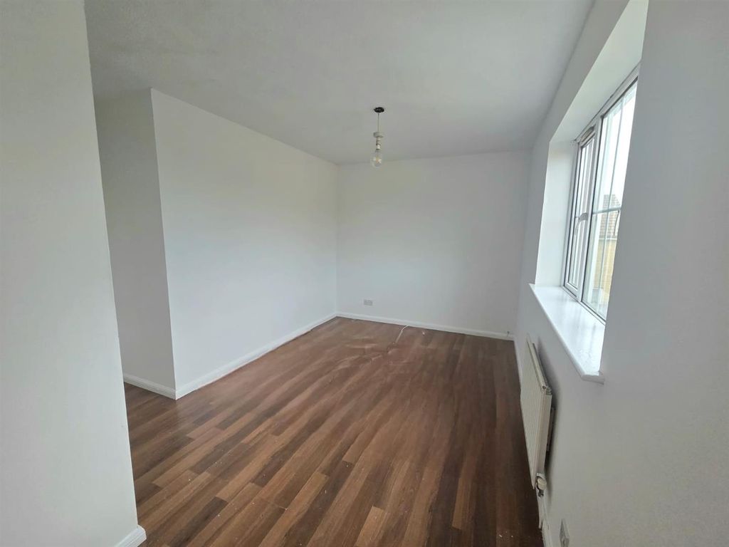 Additional image 5 of 3 bed end terrace house to rentCwrt Nant Y Felin, Caerphilly CF83