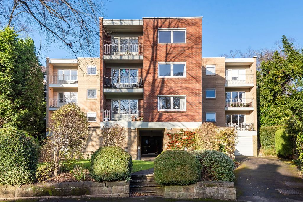 2 bed flat to rentBrunswick Drive, Grayston Court HG1