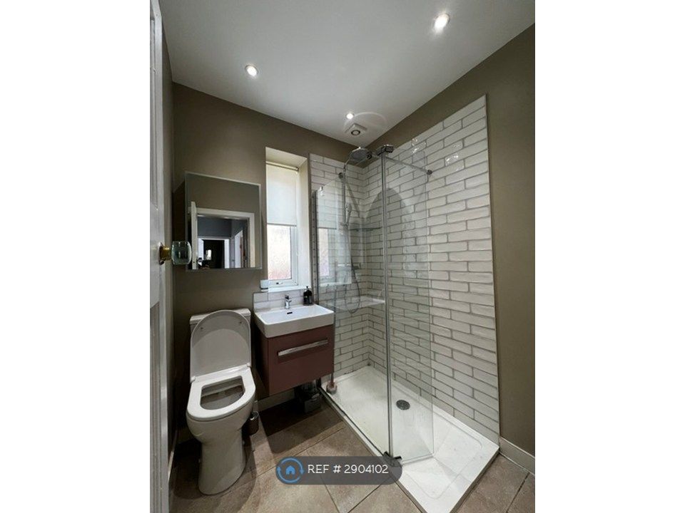 Additional image 7 of 4 bed detached house to rentRannoch Drive, Glasgow G61