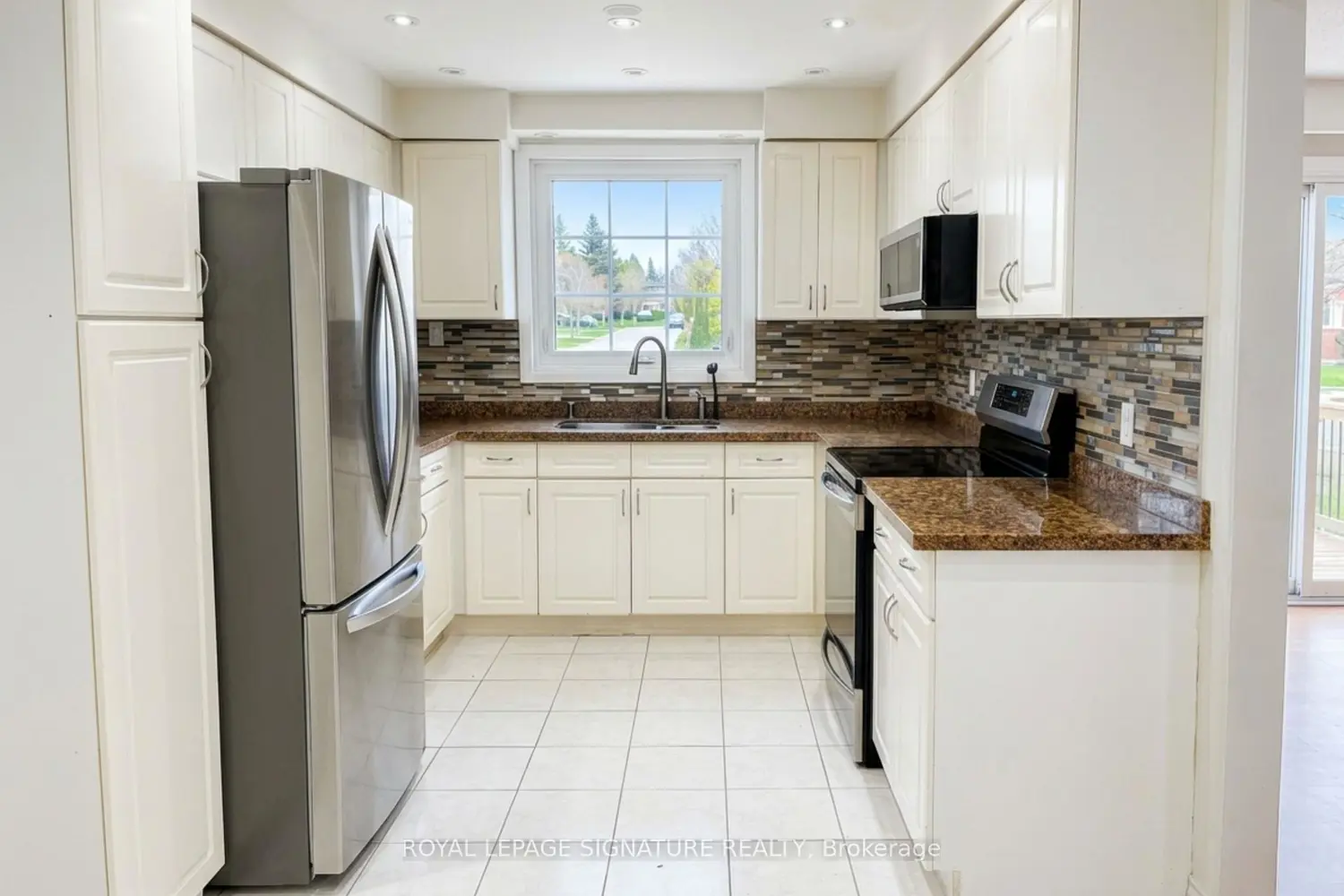 248 Gowan Avenue photo 3