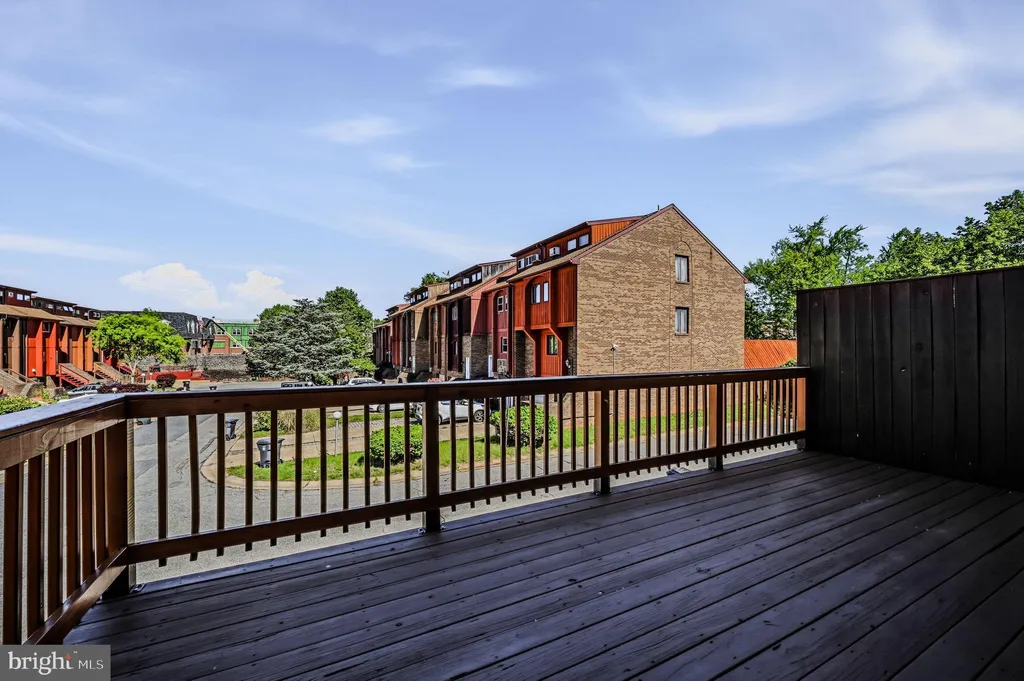 27 Servan Court, Wilmington, DE 19805