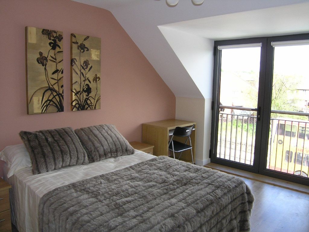 Additional image 4 of 4 bed shared accommodation to rentBentley Lane, Leeds LS6