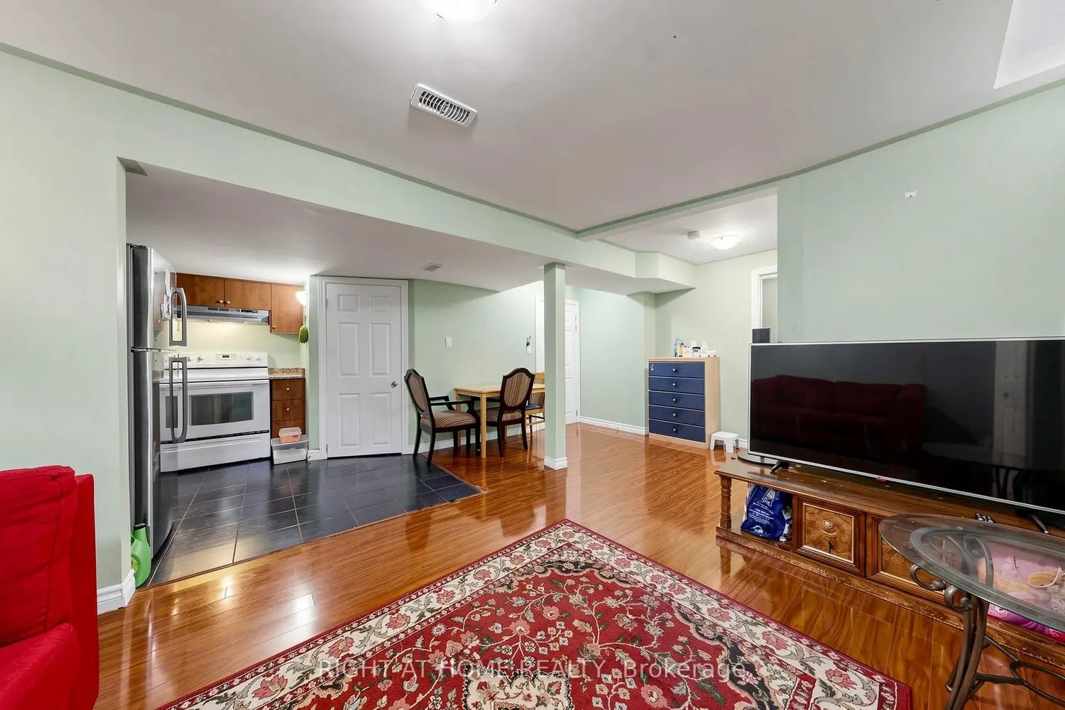 Additional image 10 of 648 Blackwood Boulevard