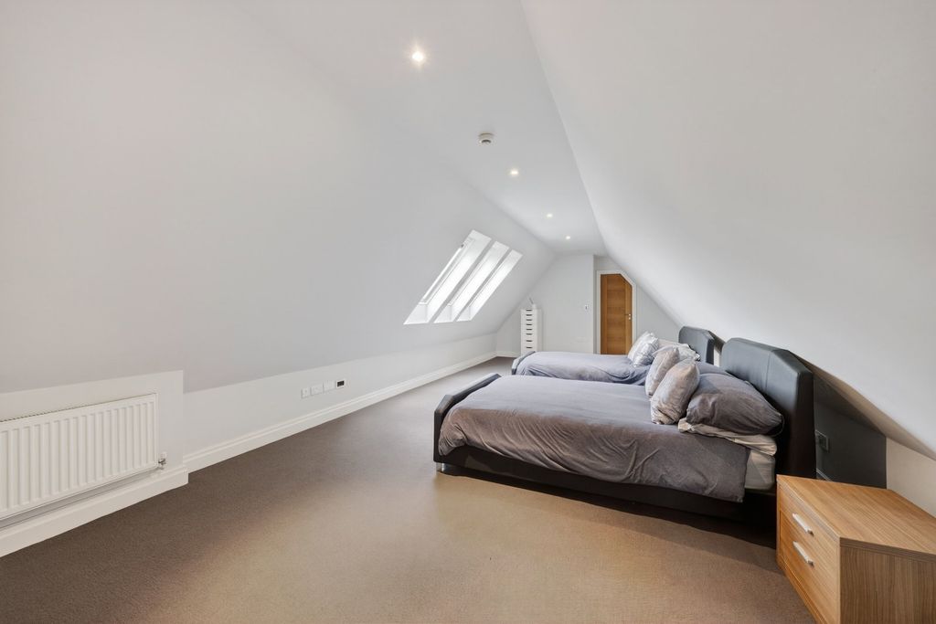 Additional image 42 of 6 bed detached house for saleSquirrels Chase, Prestbury, Macclesfield SK10