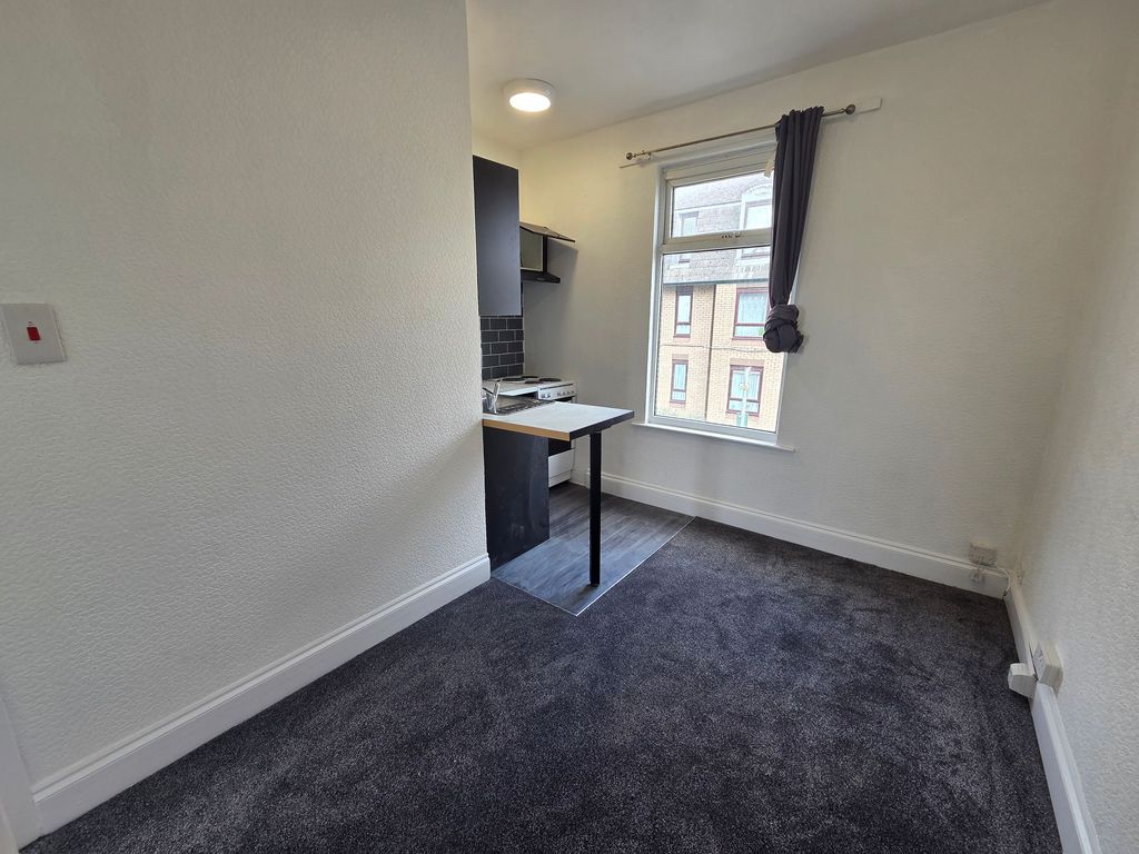 Additional image 3 of 1 bed flat to rent90 Admirality Street, Plymouth PL2