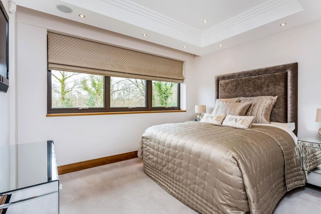 Additional image 8 of 2 bed flat to rentCharters Road, Sunningdale SL5