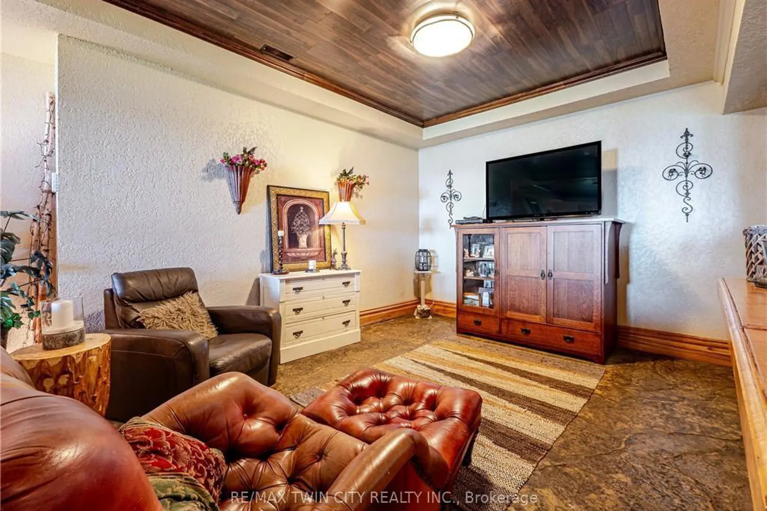 Additional image 15 of 504617 Grey Road 1