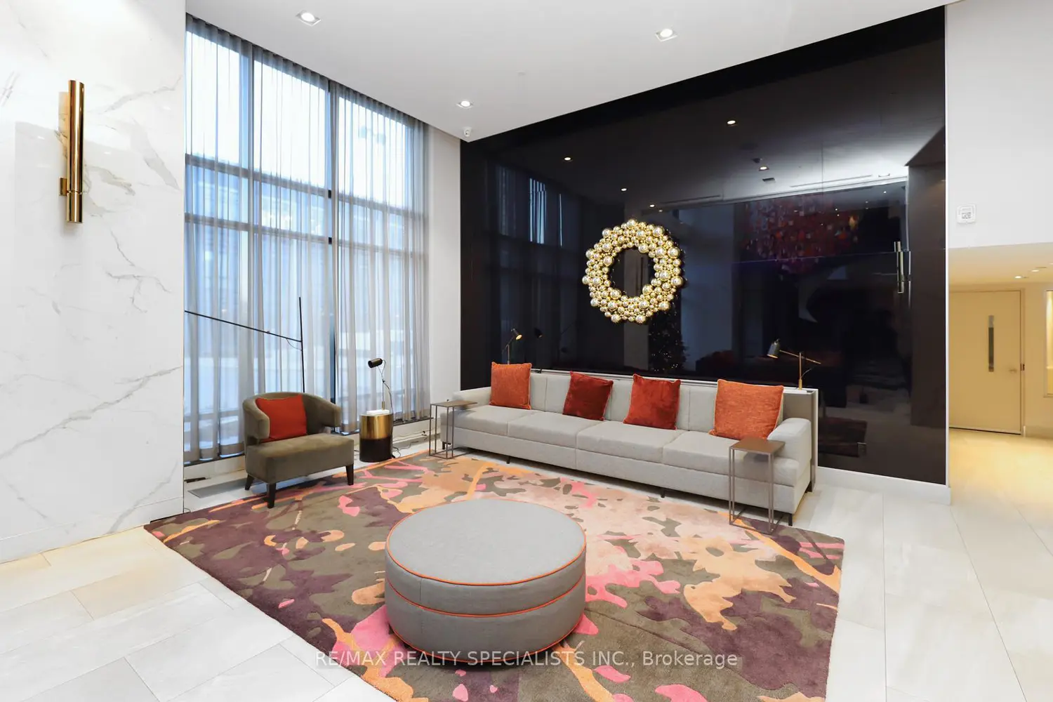 7 Mabelle Avenue 305 photo 4
